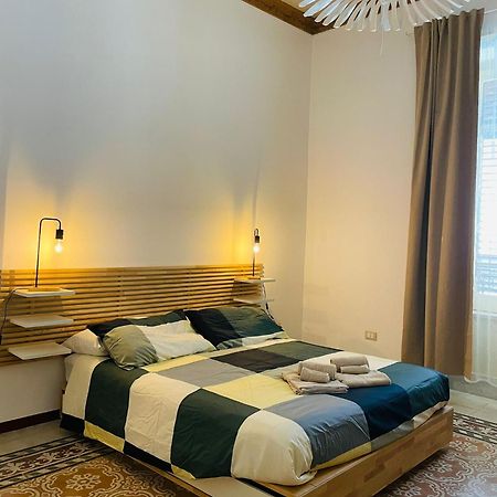 Olivuzza Rooms In Apartment パレルモ エクステリア 写真