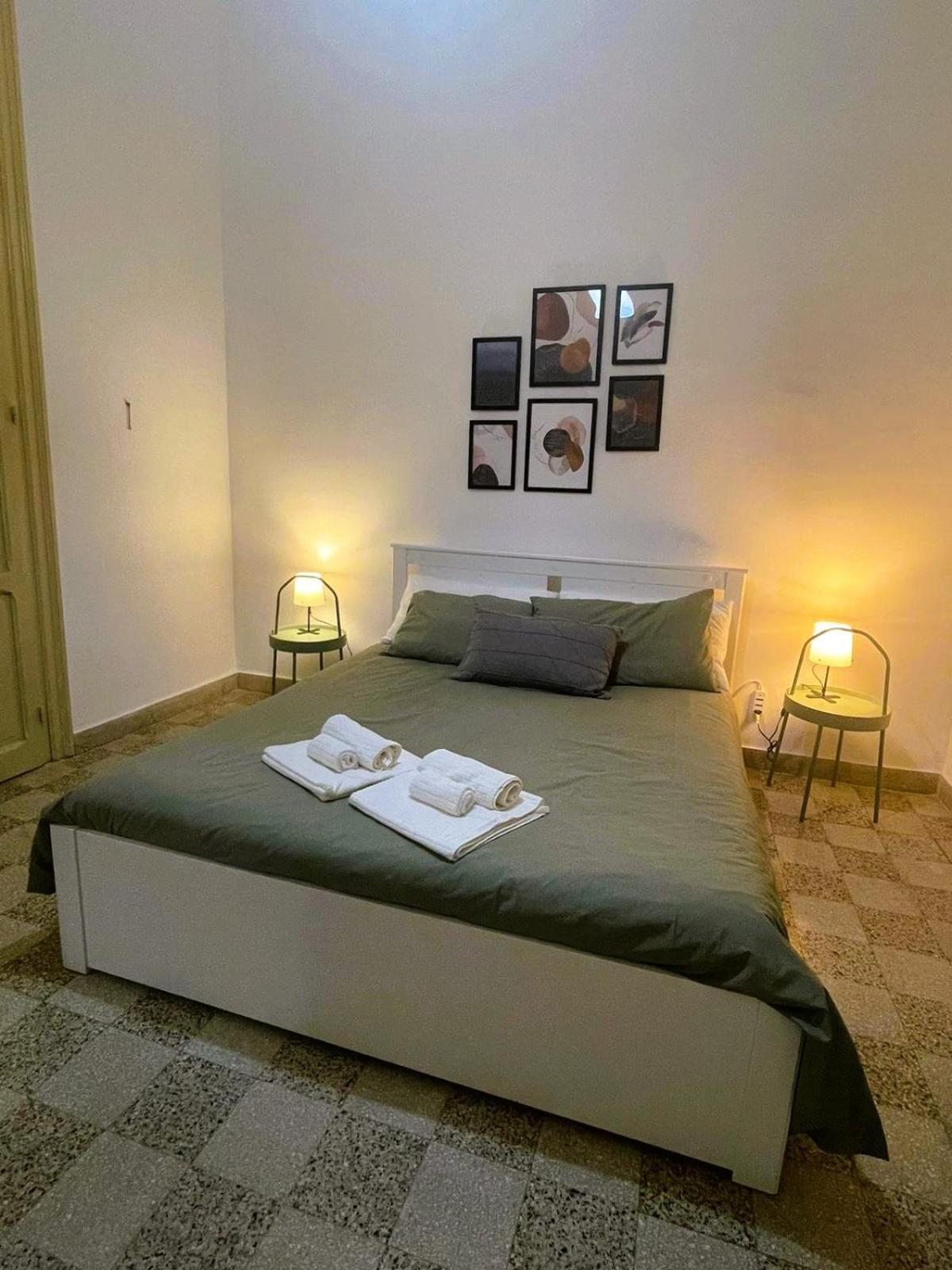 Olivuzza Rooms In Apartment パレルモ エクステリア 写真