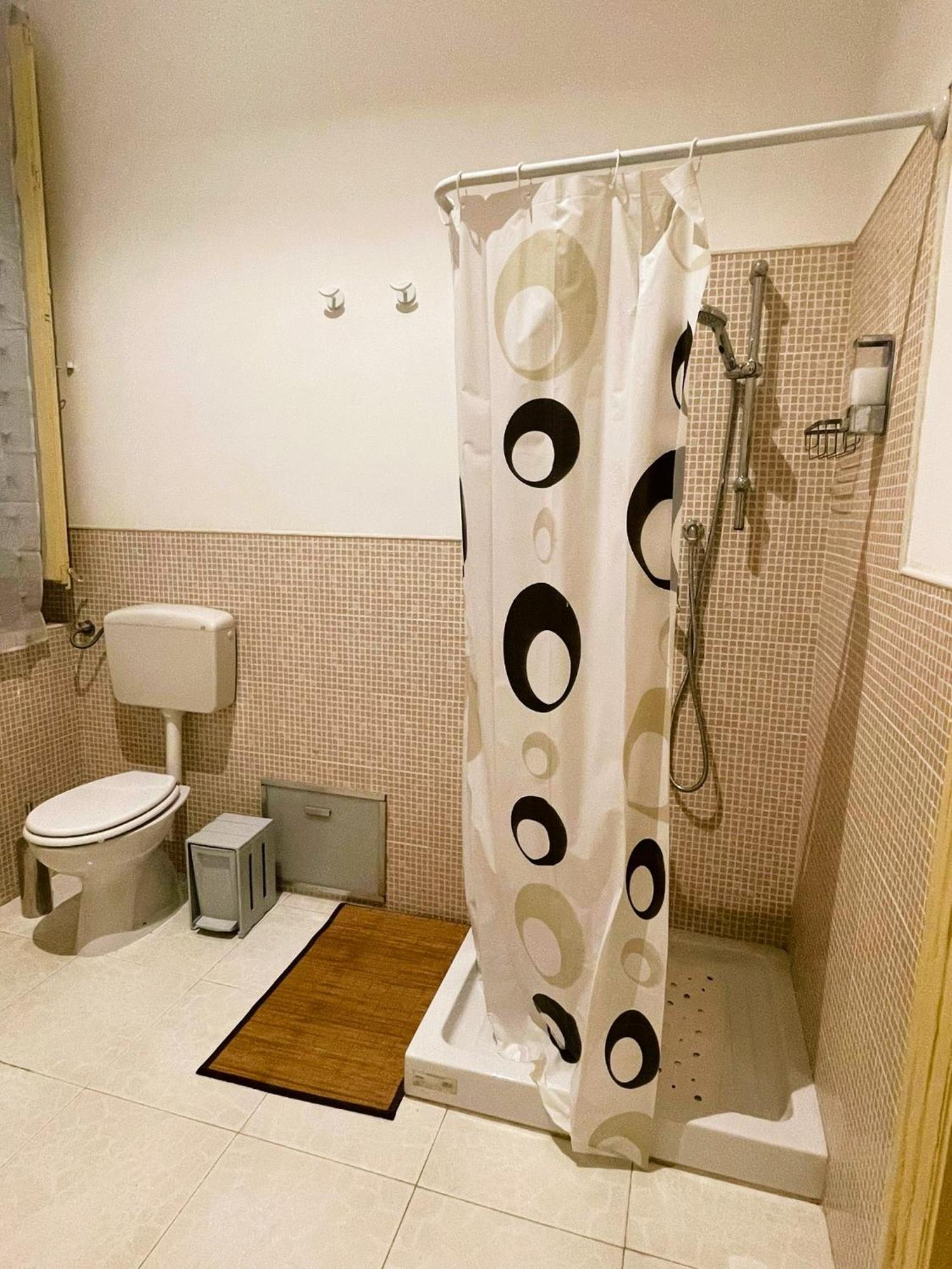 Olivuzza Rooms In Apartment パレルモ エクステリア 写真