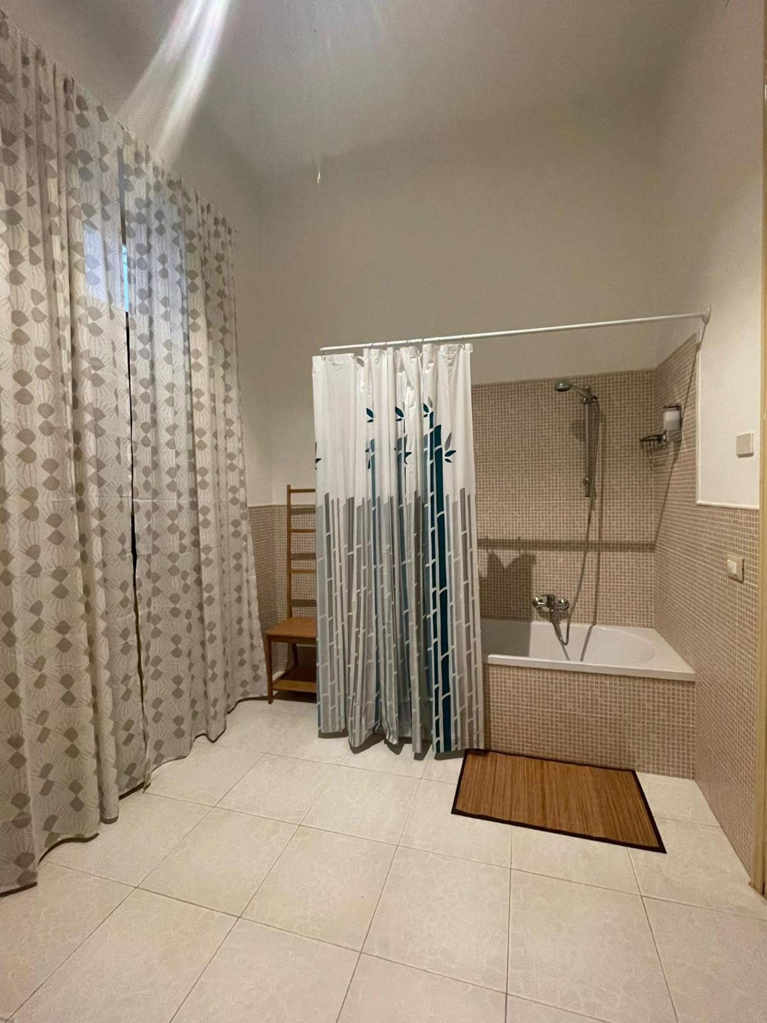 Olivuzza Rooms In Apartment パレルモ エクステリア 写真