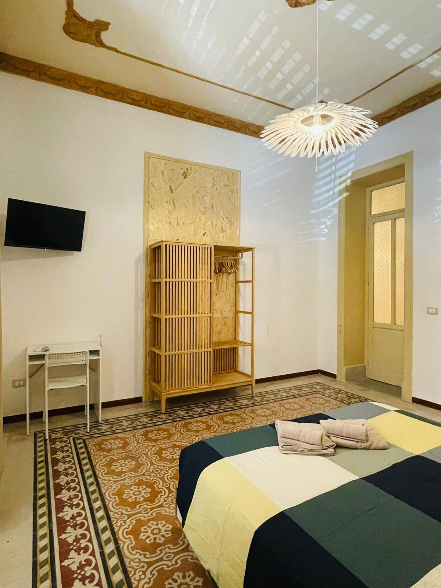 Olivuzza Rooms In Apartment パレルモ エクステリア 写真
